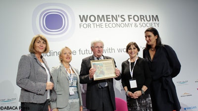 Remise du prix Women for Education - Fondation ELLE