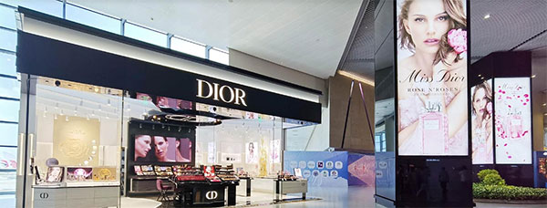 Lagardère Travel Retail capitalizes on the travel retail recovery in China  with new Luxury Beauty & Fashion store openings - Lagardère -   - Groupe