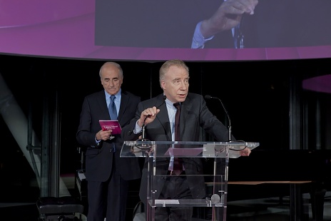 Visionnez le clip de la remise des bourses de la Fondation Jean-Luc Lagardère 2010