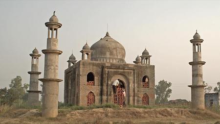 <em>Archi-faux, vraies villes et faux monuments</em> le documentaire de Benoit Felici diffusé sur Arte